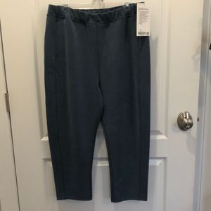Lululemon With Ease Mid-Rise 7/8 Pant